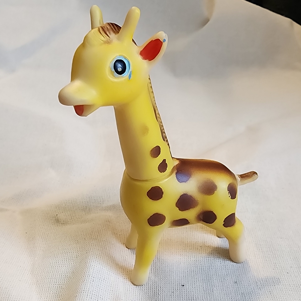 Vintage Giraffe Toy